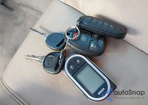 2013 Chevrolet Suburban 1500 Lt from USA, damaged, VIN 1GNSCJE08DR102735